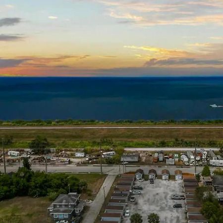 Modern Studio Retreat With King Bed - Cozy Comfort Pahokee Экстерьер фото